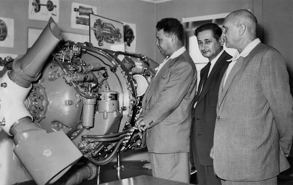 Viewing a prototype of the 4,120hp (3,070kW) Bristol Proteus engine for the Britannia, about 1956-57. Left to right: Moshe Carmel (EL AL chairman of the board); Efraim Ben-Arzi (EL AL president and a prime supporter of the decision to acquire the Britannia); Uri Michaeli (head of Israel's Department of Civil Aviation). (EL AL Archive)